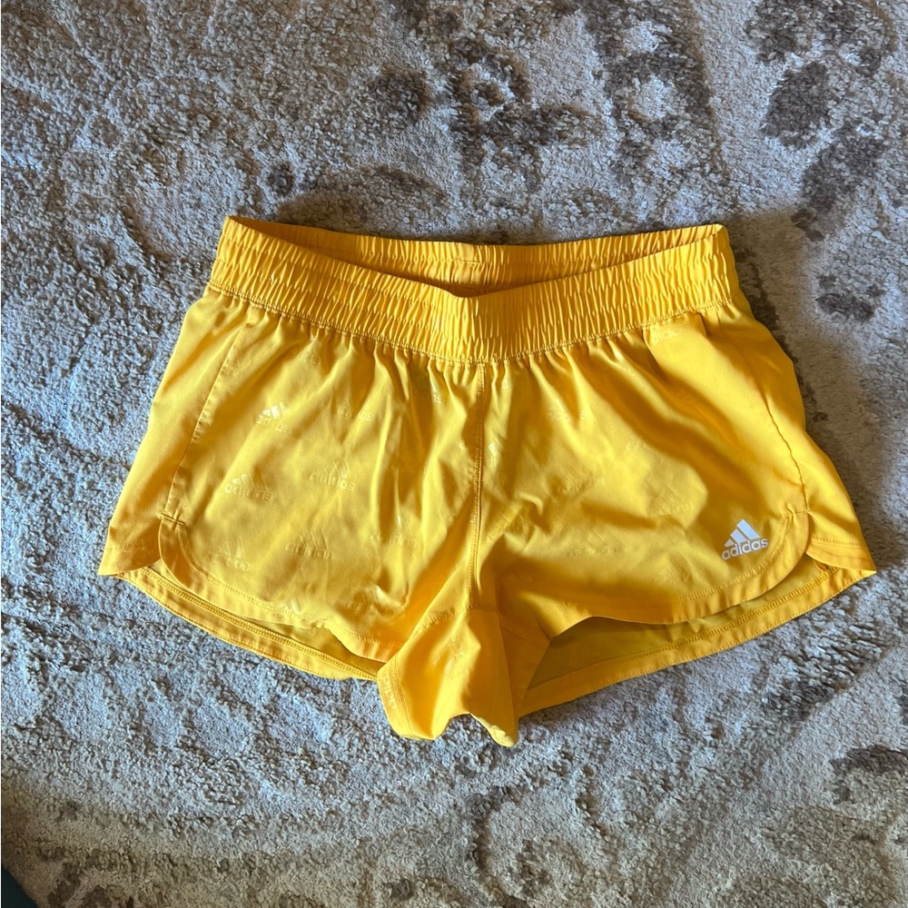 Adidas runny shorts